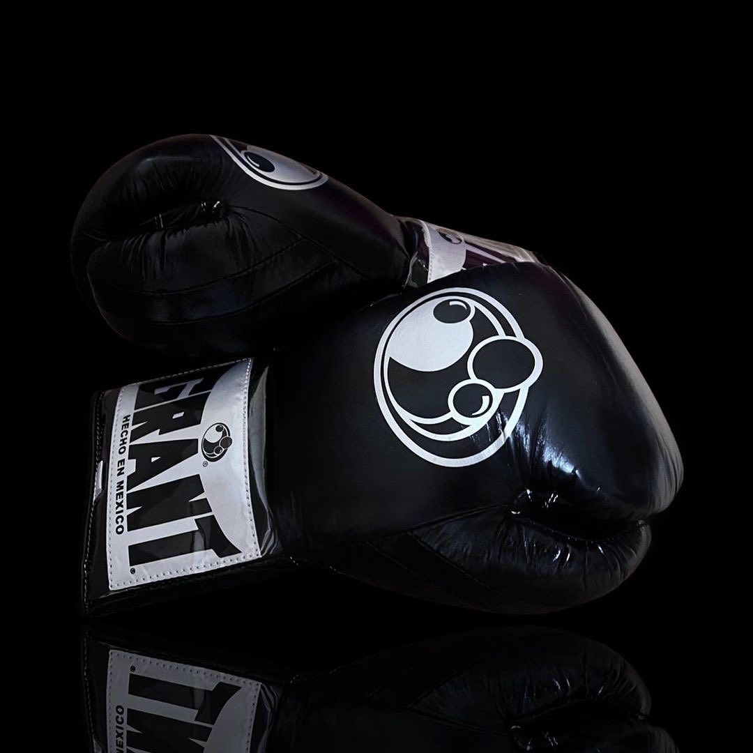 Grant Boxing Gloves Black Heavy Bag