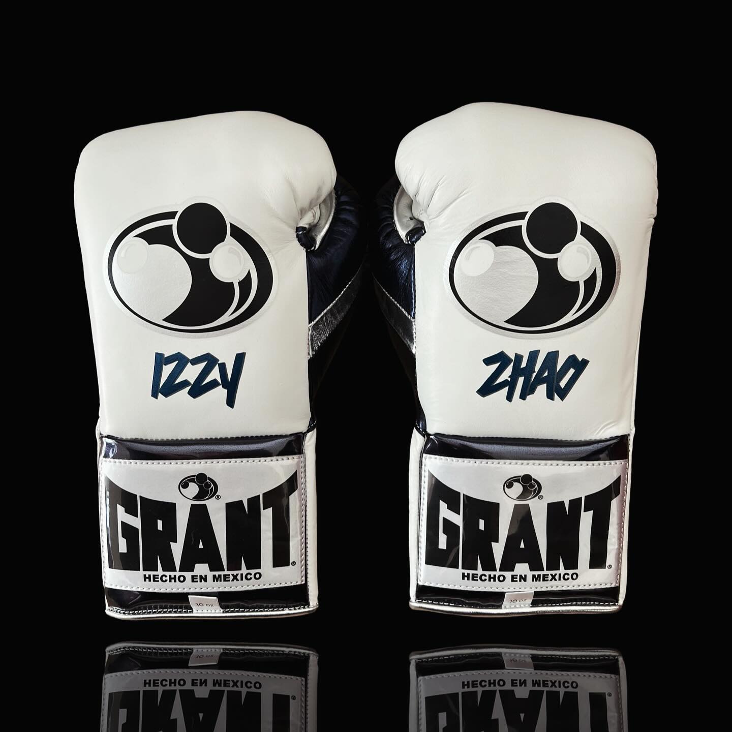 Grant Boxing Gloves White/Red Competition