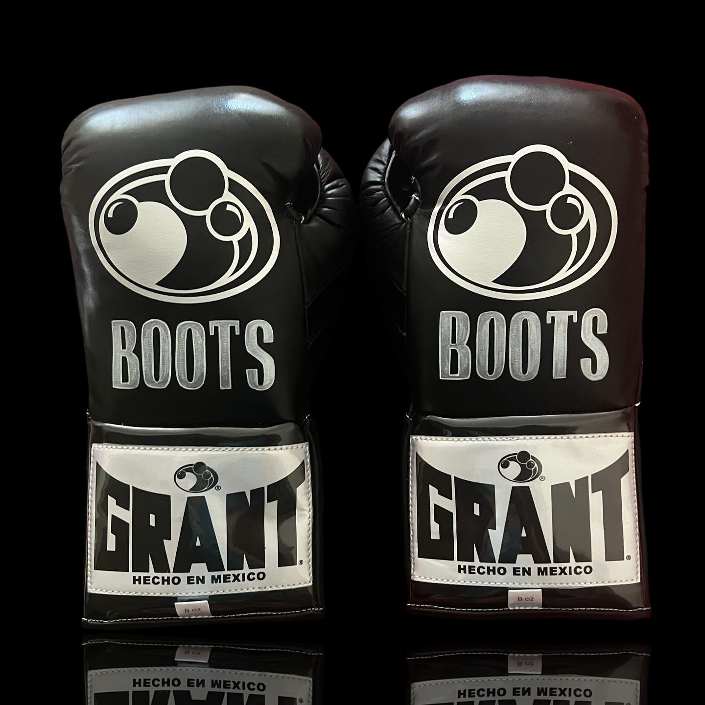 Grant Boxing Gloves Black Lace-Up 16oz