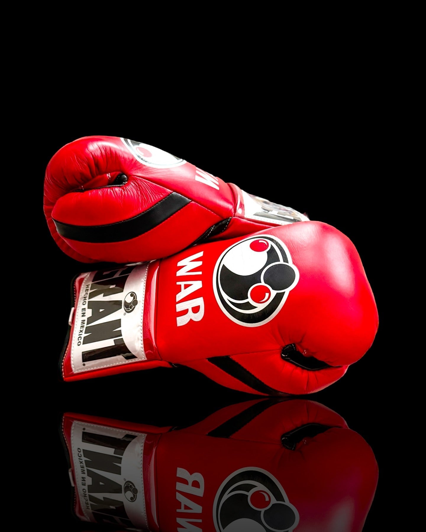 Grant Boxing Gloves Red/Black Boxing Training