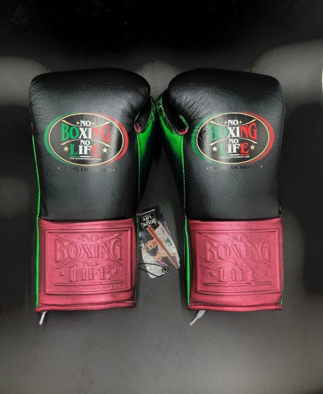 No Boxing No Life Boxing Gloves Black/Red Boxing Training