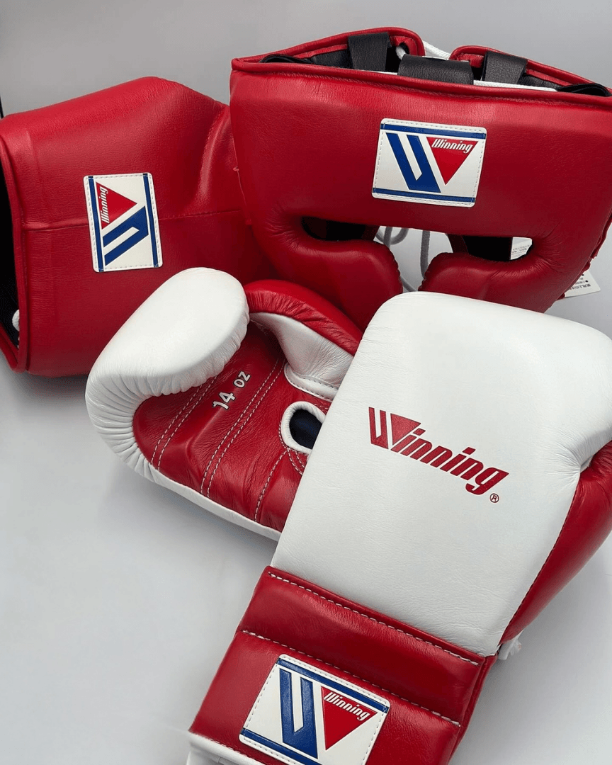 Winning Boxing Gloves Set White/Red Protective Gear