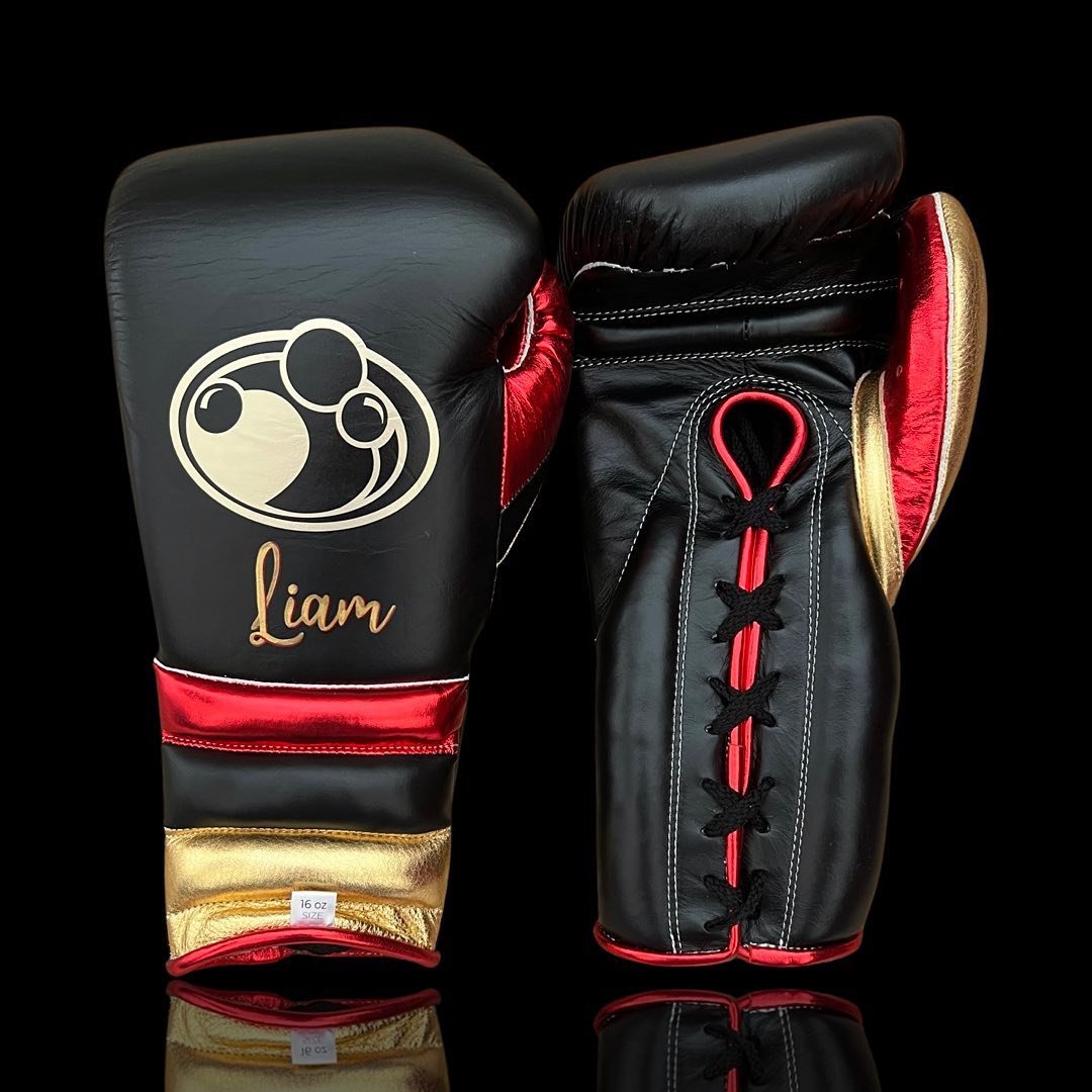 Grant Boxing Gloves Black/Red/Gold Lace-Up