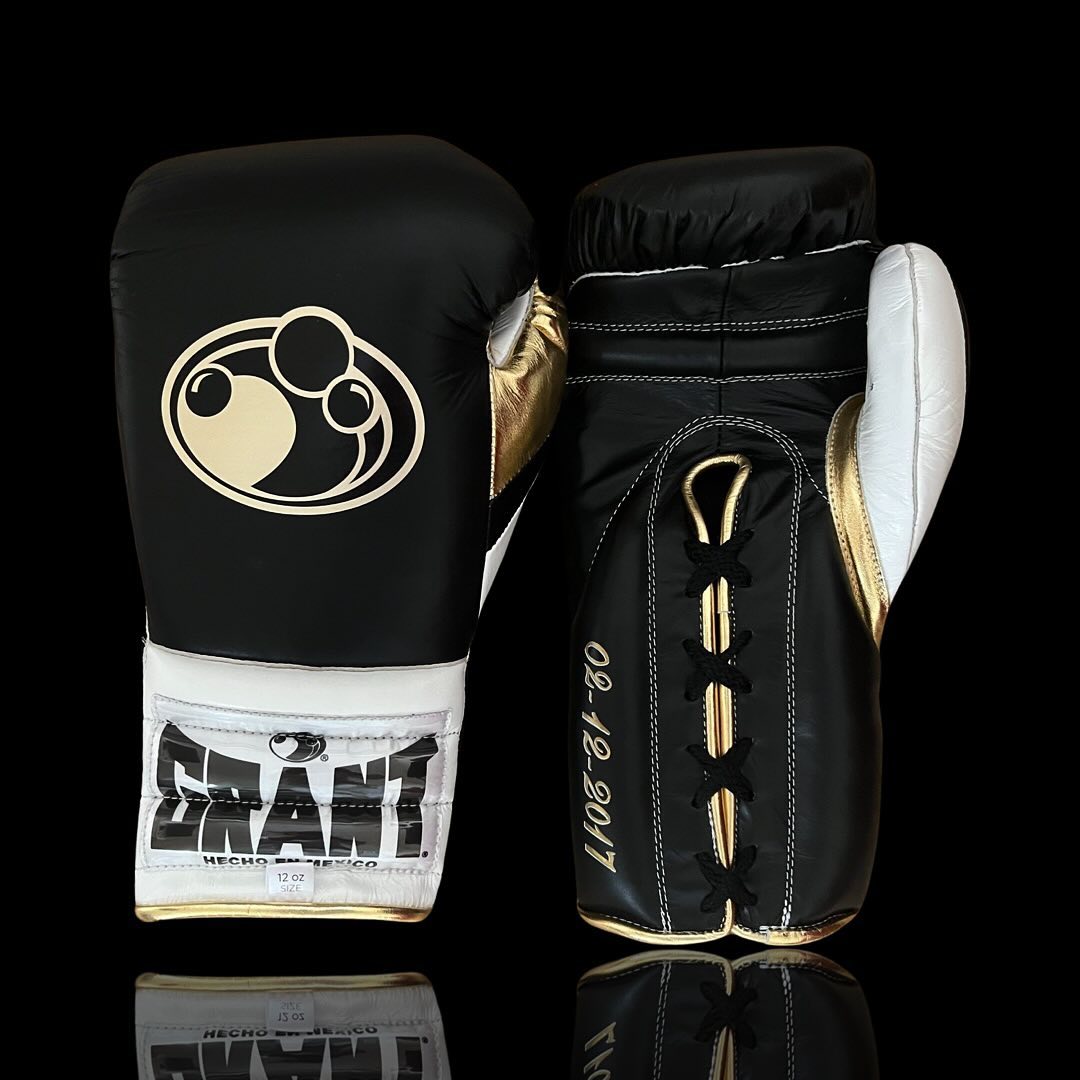 Grant Boxing Gloves Black/White/Gold Leather