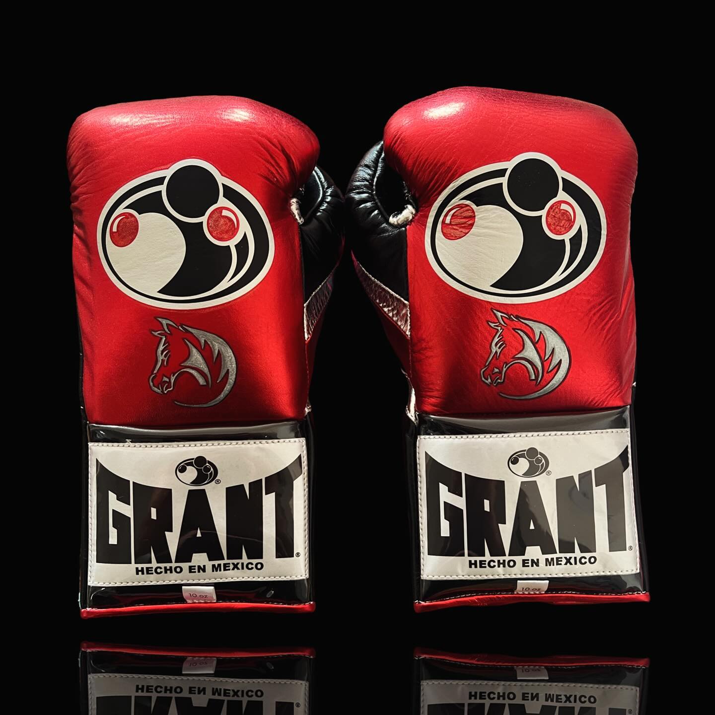 Grant Boxing Gloves Red/Black/White Training