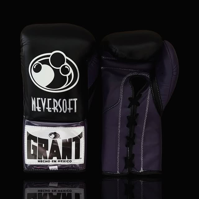 Grant Boxing Gloves Black Lace-Up 16oz