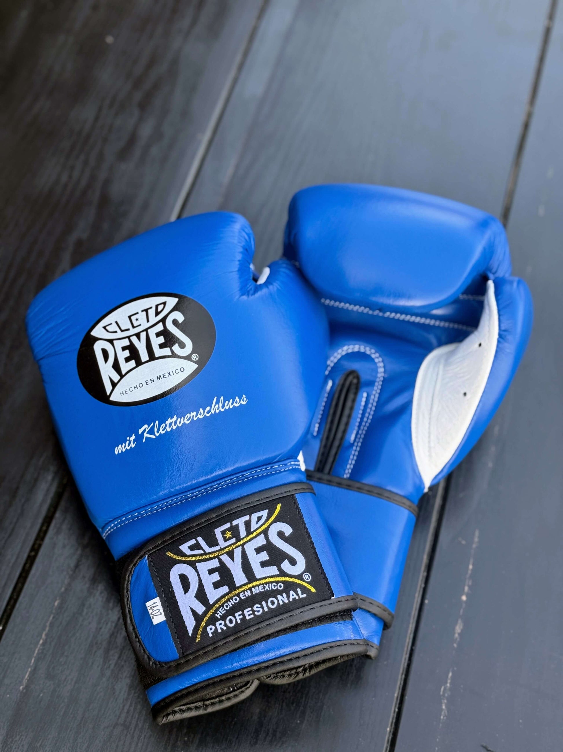 Cleto Reyes Boxing Gloves Blue/White Velcro