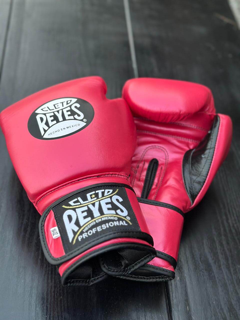Cleto Reyes Boxing Gloves Pink/Black Sparring