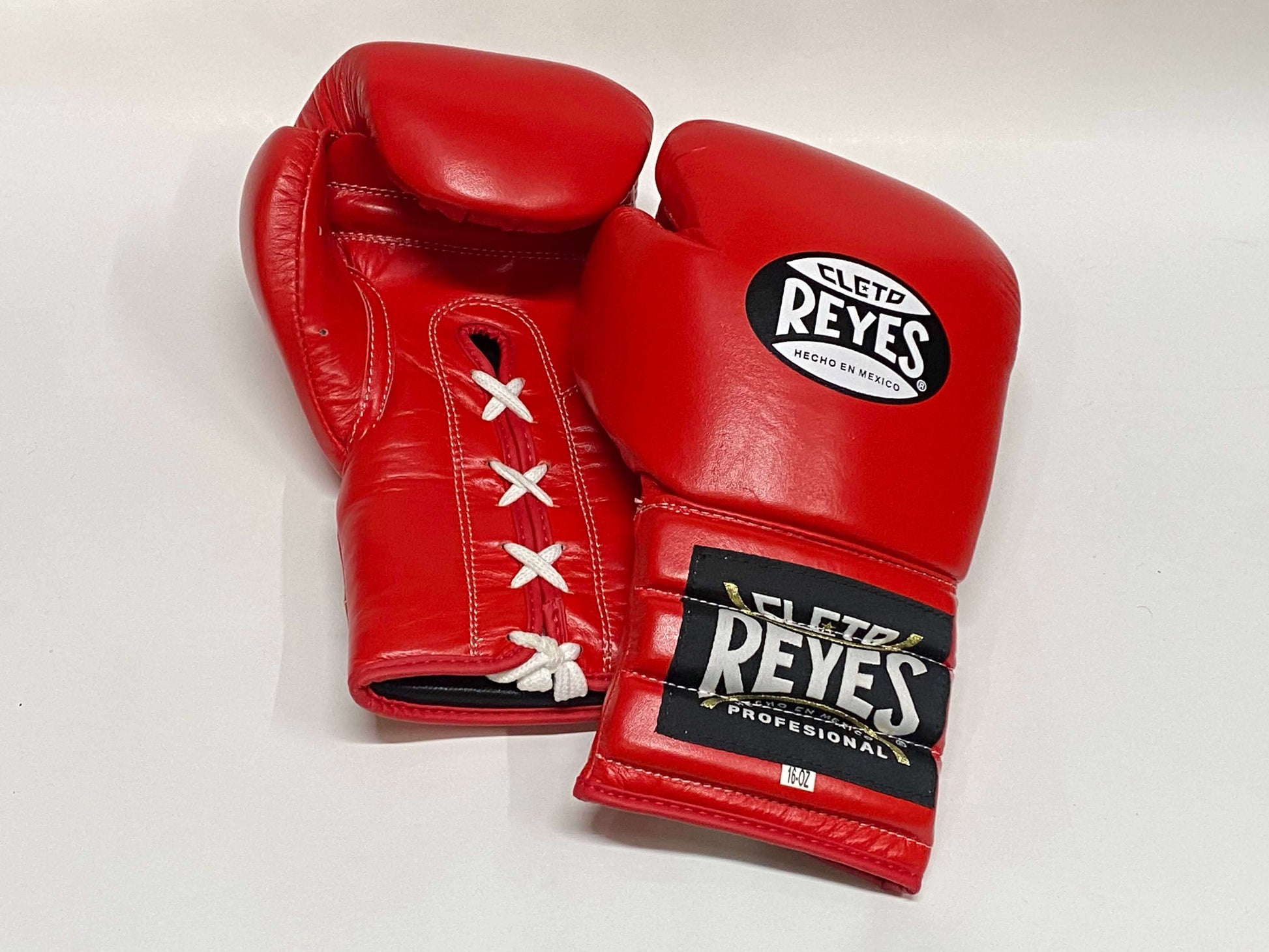 Cleto Reyes Boxing Gloves Red Lace-Up Training