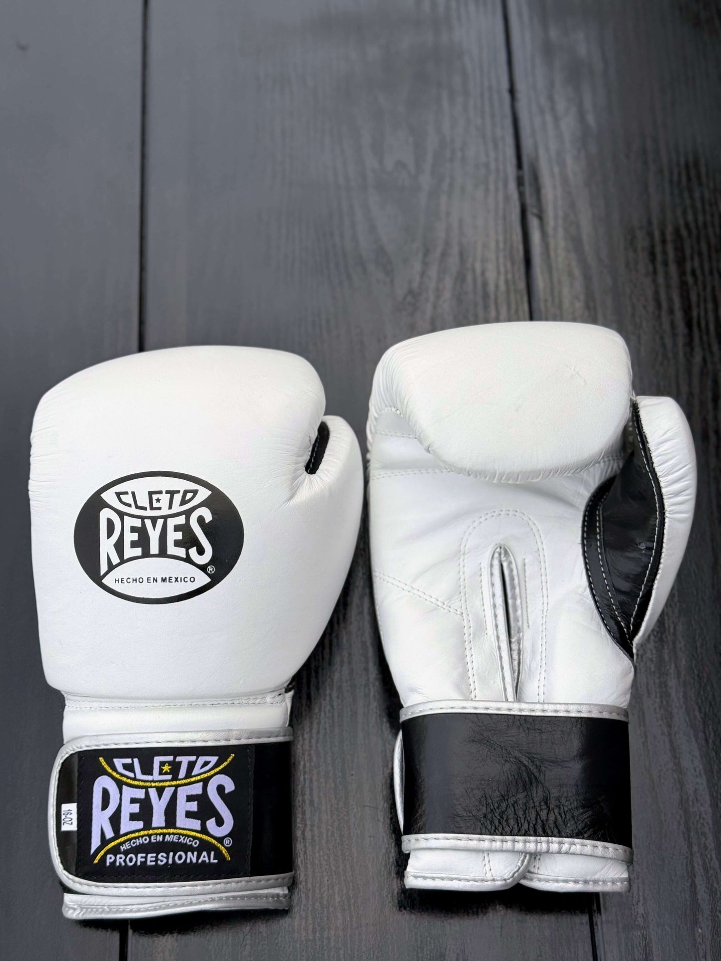 Cleto Reyes Boxing Gloves White/Black Leather