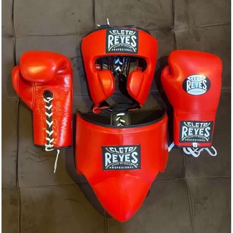 Cleto Reyes Boxing Set Red/Black Lace-Up Gloves