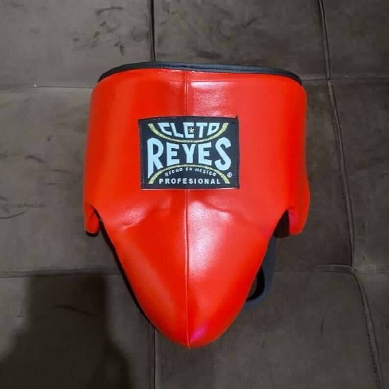 Cleto Reyes Boxing Set Red/Black Lace-Up Gloves