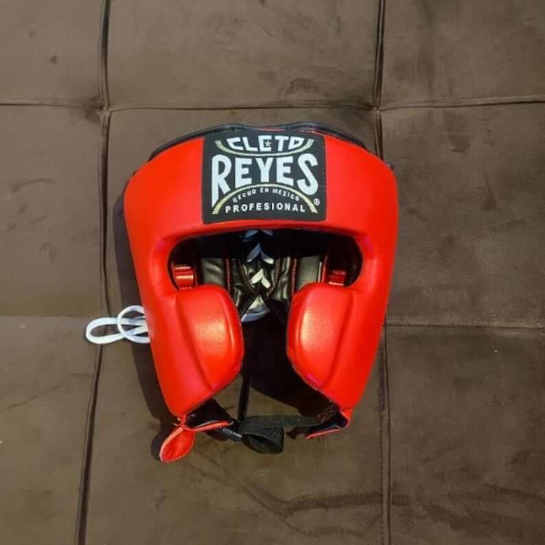 Cleto Reyes Boxing Set Red/Black Lace-Up Gloves