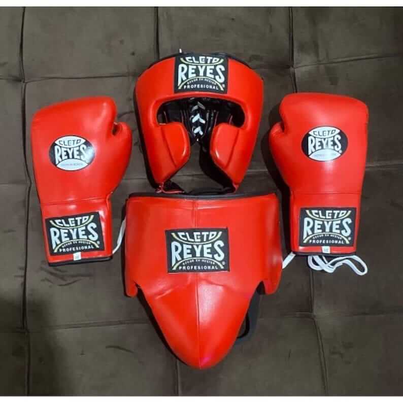 Cleto Reyes Boxing Set Red/Black Lace-Up Gloves