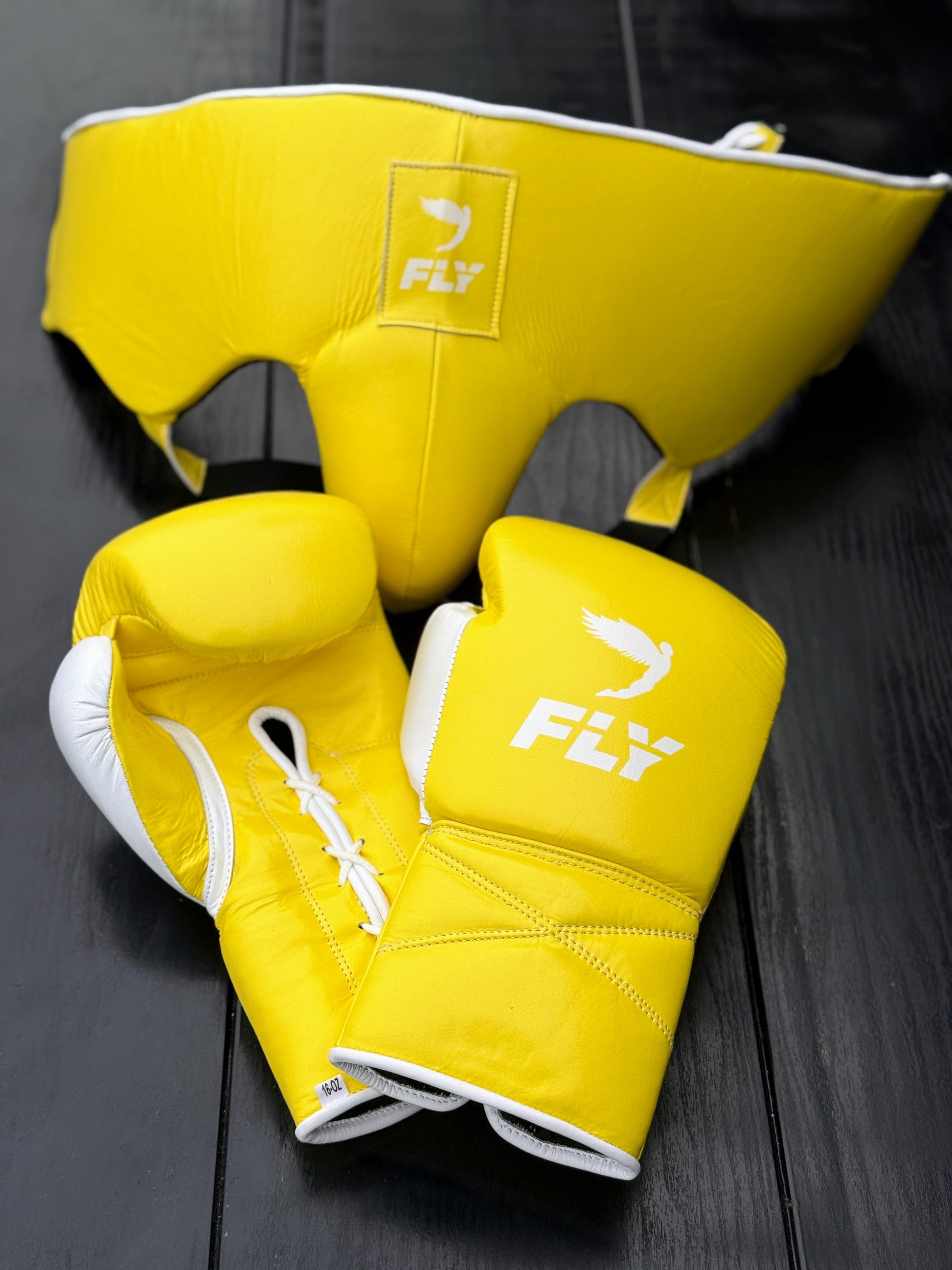 Fly Boxing Set Yellow/White Sparring Set