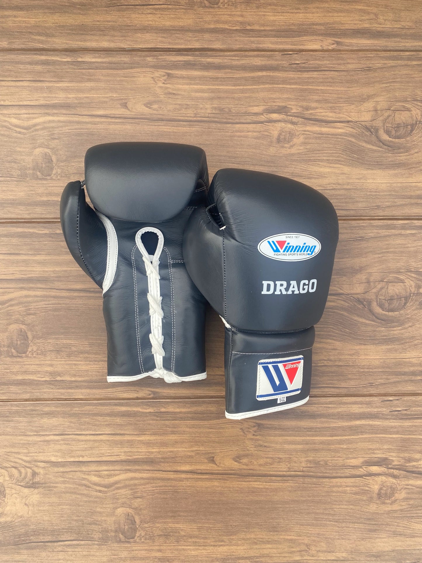 Winning Boxing Gloves Set Dark-Grey Complete Set
