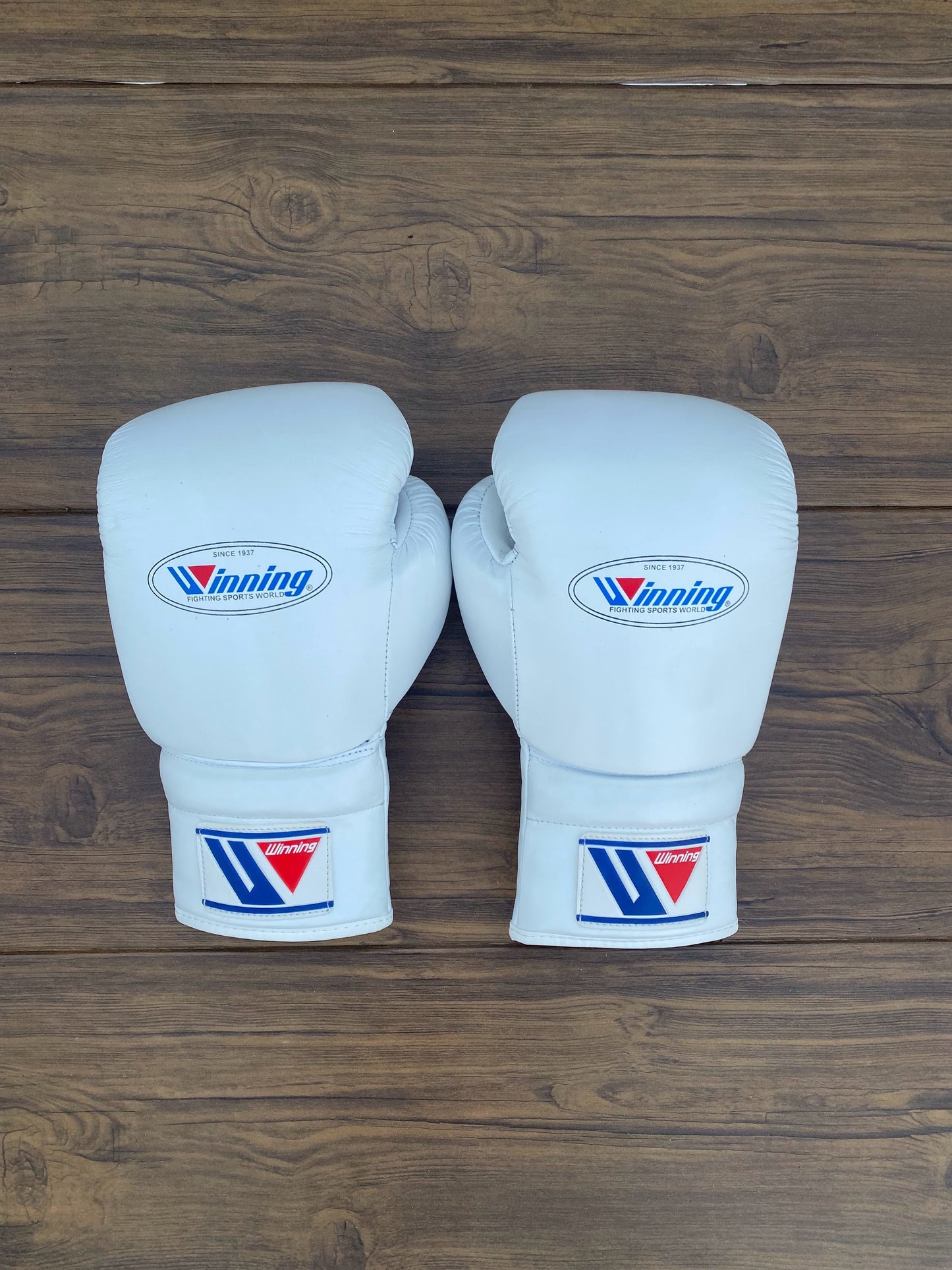 Winning Boxing Gloves Set White Sparring Set