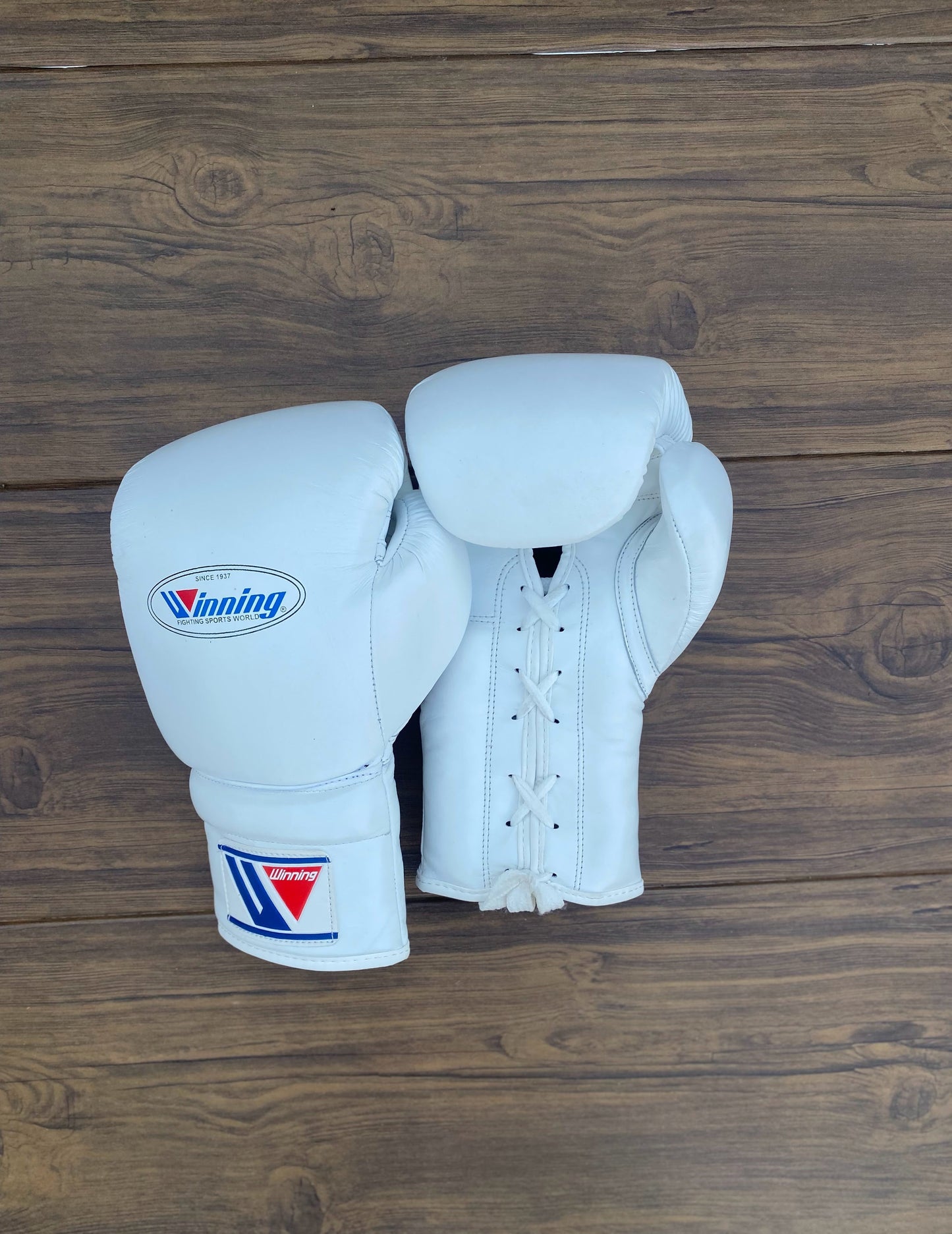 Winning Boxing Gloves Set White Sparring Set