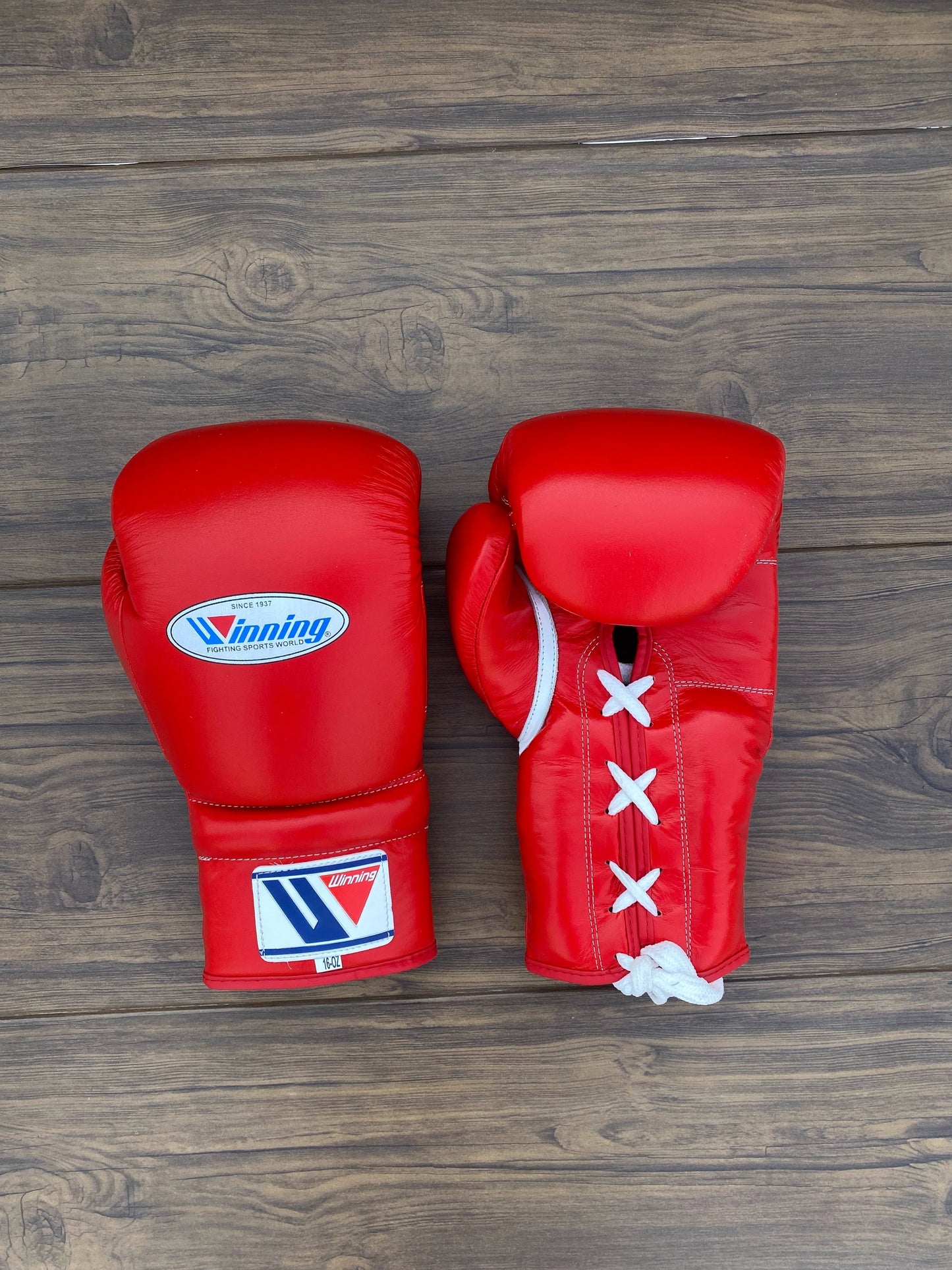 Winning Boxing Gloves Set Red Complete Set