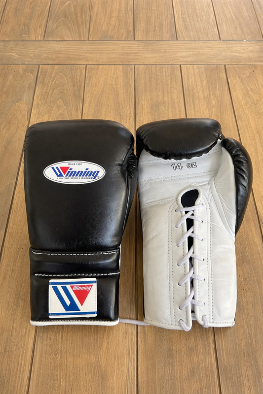 Winning Boxing Gloves Black/White Custom Fit