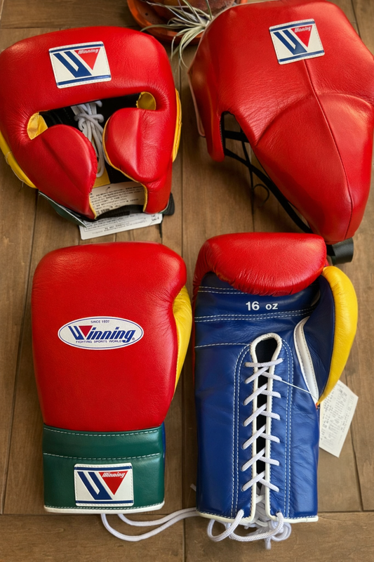 Winning Boxing Gloves Set Red/Blue/Green/Yellow Protective Gear