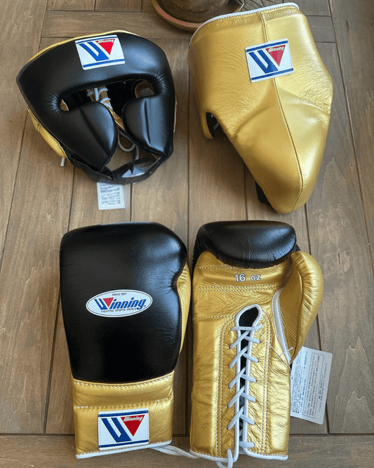 Winning Boxing Gloves Set Black/Gold Complete Set