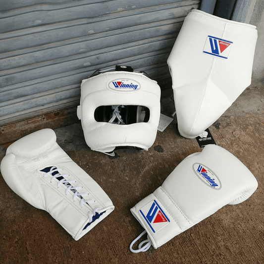 Winning Boxing Gloves Set White Protective Gear