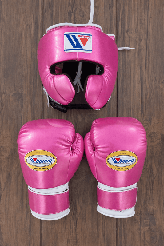 Winning Boxing Gloves Set Pink/White Complete Set
