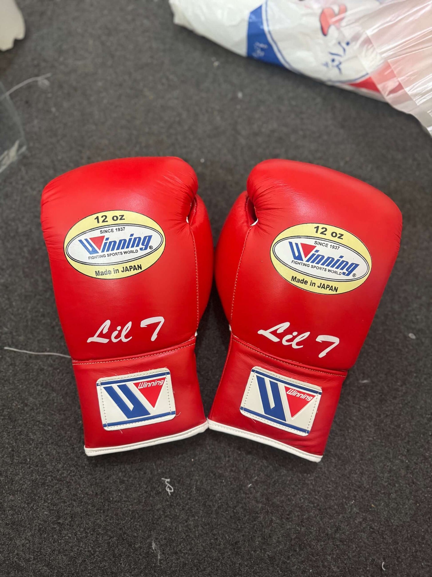 Winning Boxing Gloves Set Red Boxing Kit