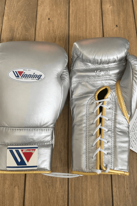 Winning Boxing Gloves Silver/Gold Training