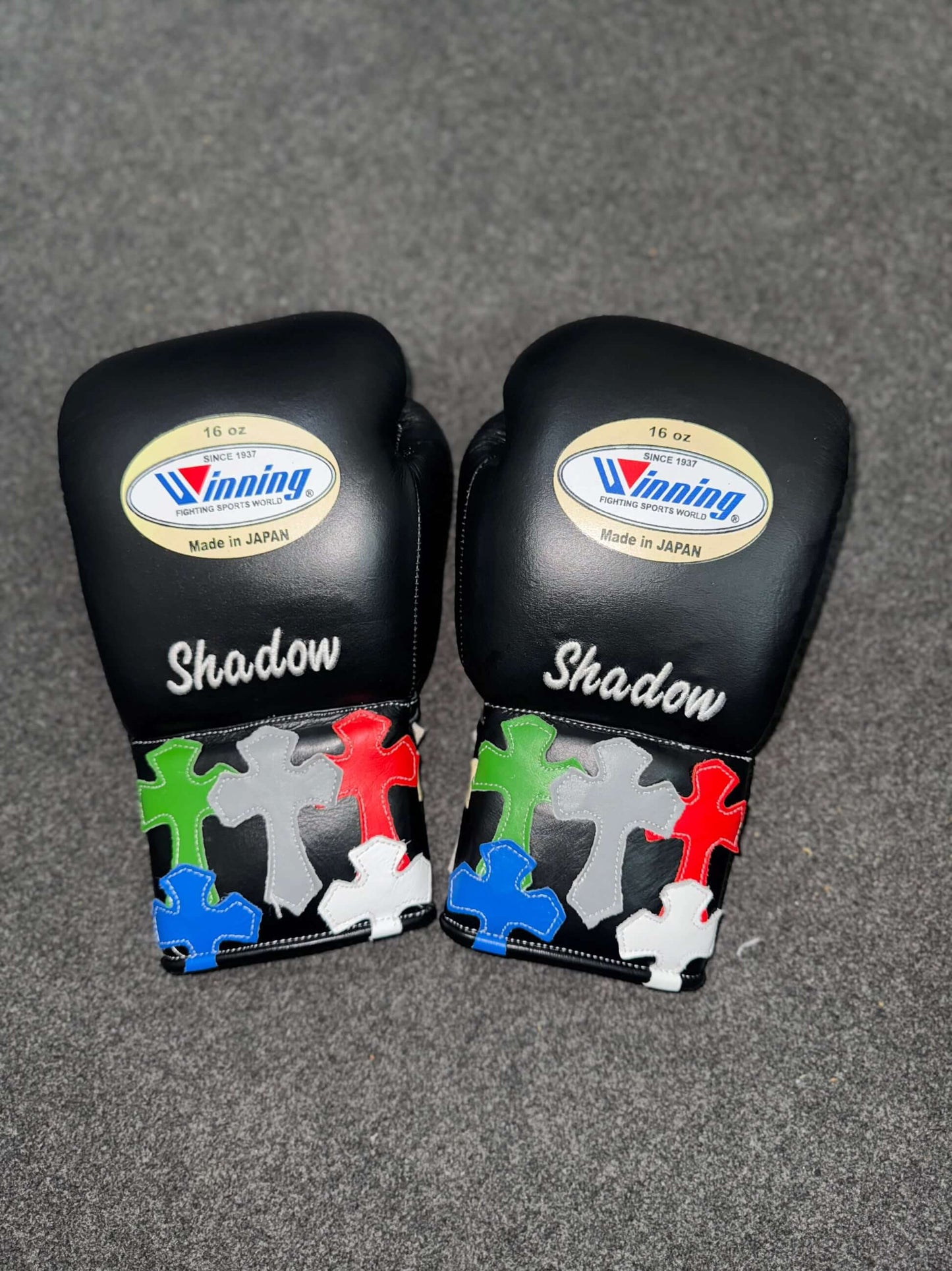 Winning Boxing Gloves Black Training