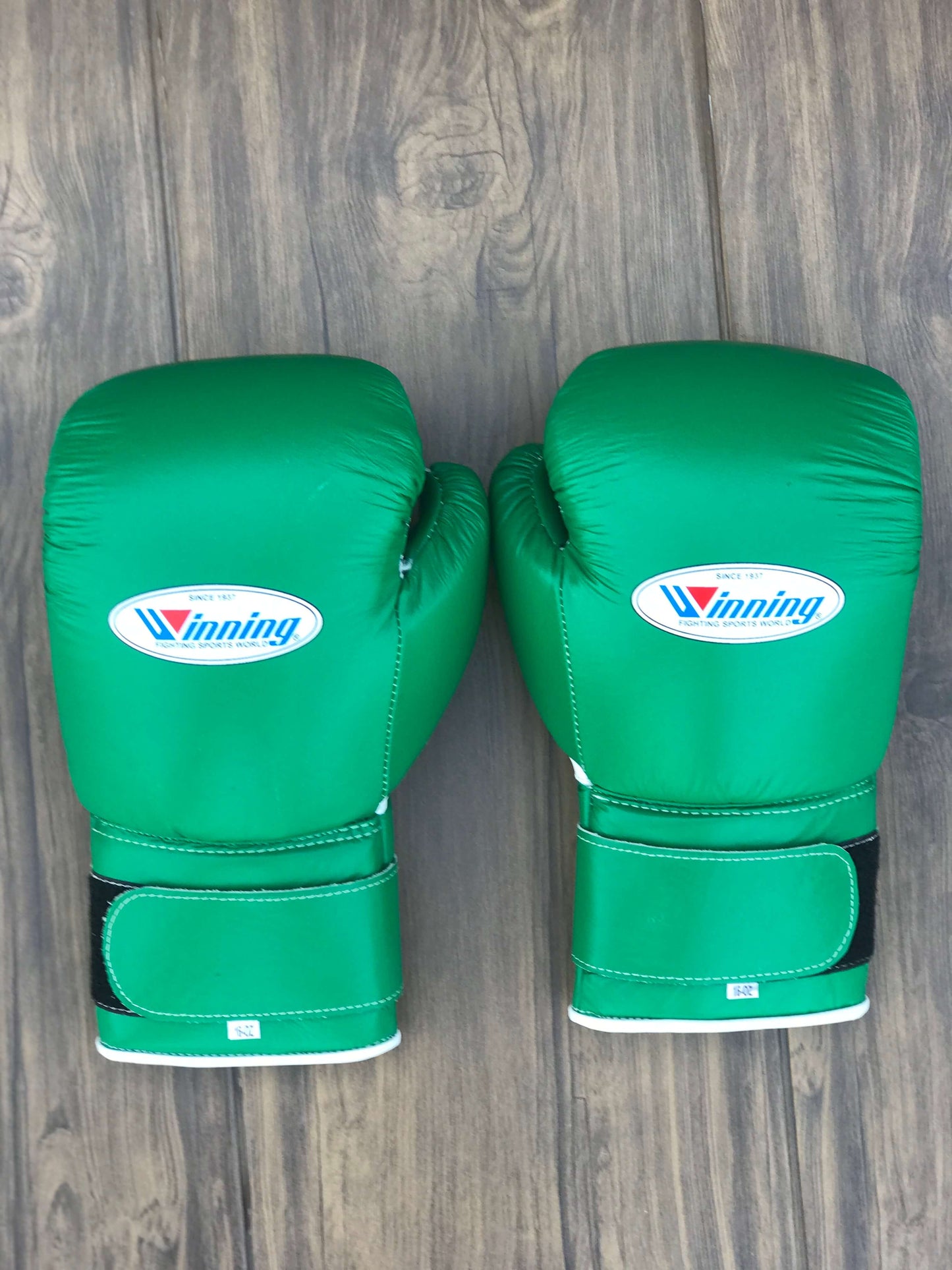 Winning Boxing Gloves Green Leather