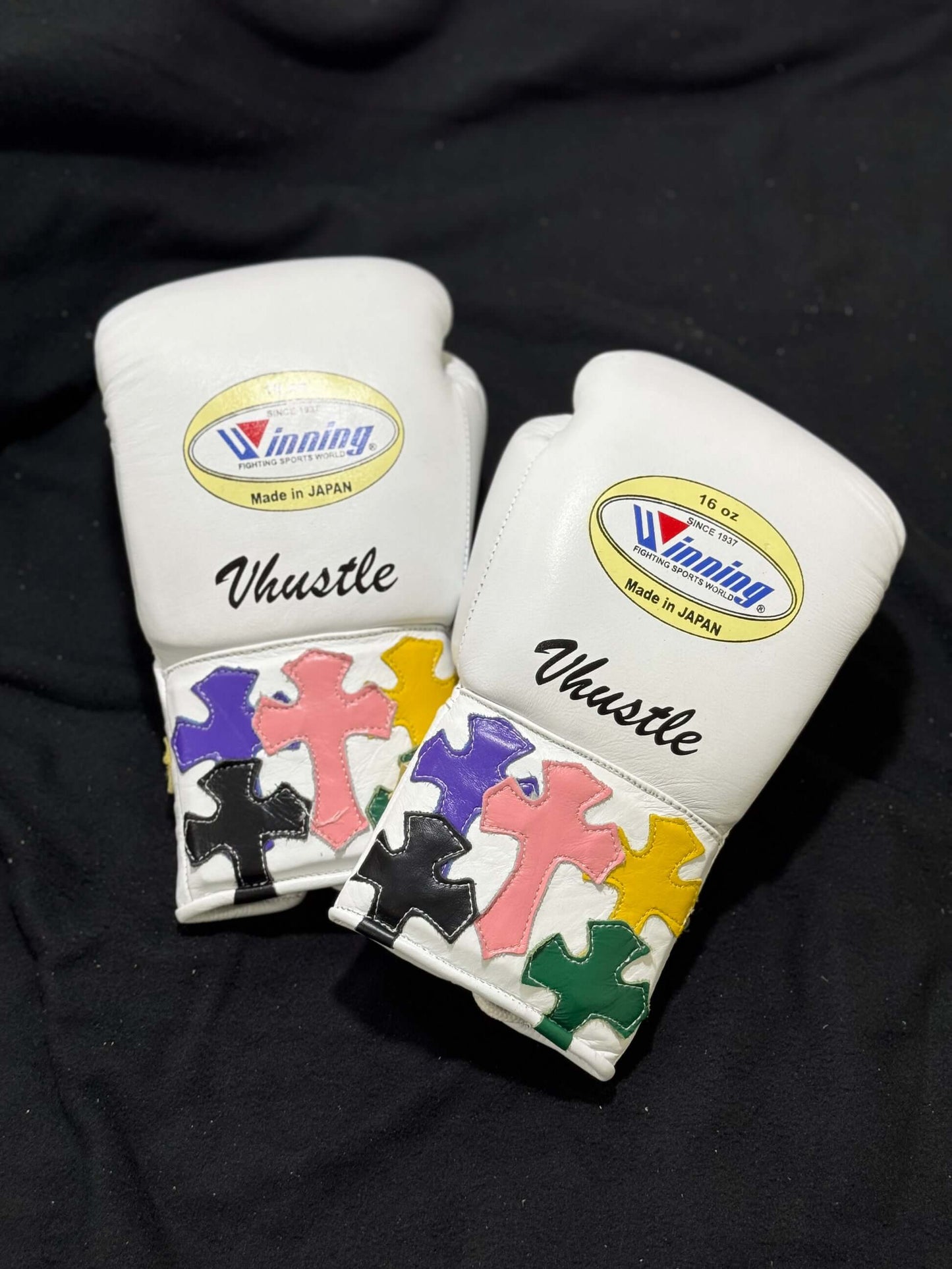 Winning Boxing Gloves White Fitness Boxing