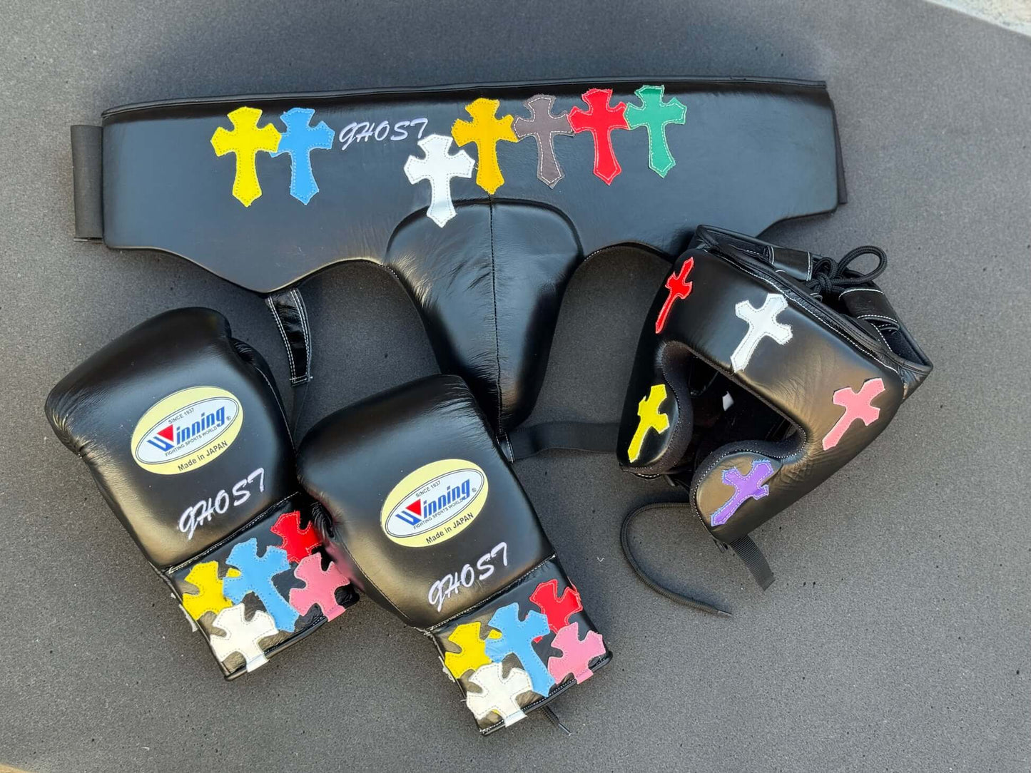 Winning Boxing Gloves Set Black Fitness Boxing