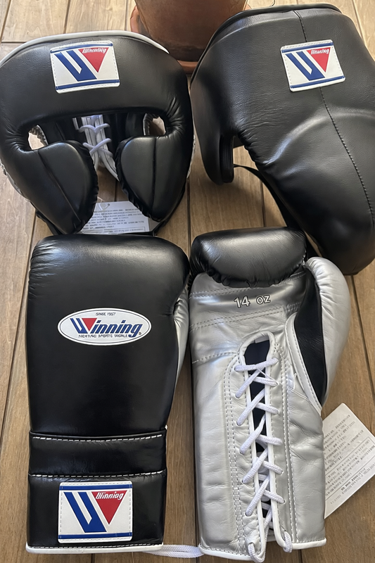 Winning Boxing Gloves Set Black/Silver Premium Leather