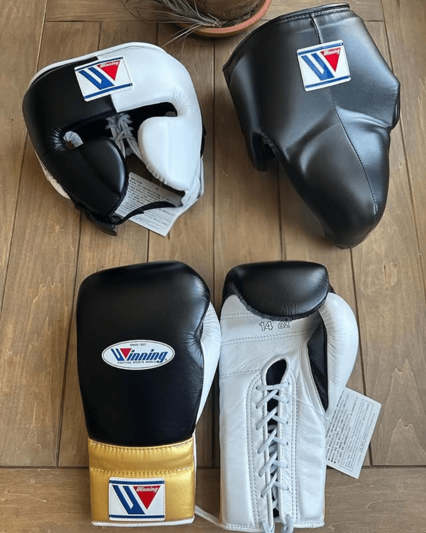 Winning Boxing Gloves Set White/Black/Gold Lace-Up Gloves