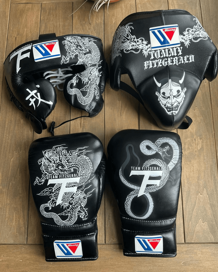 Winning Boxing Gloves Set Black Boxing Gear
