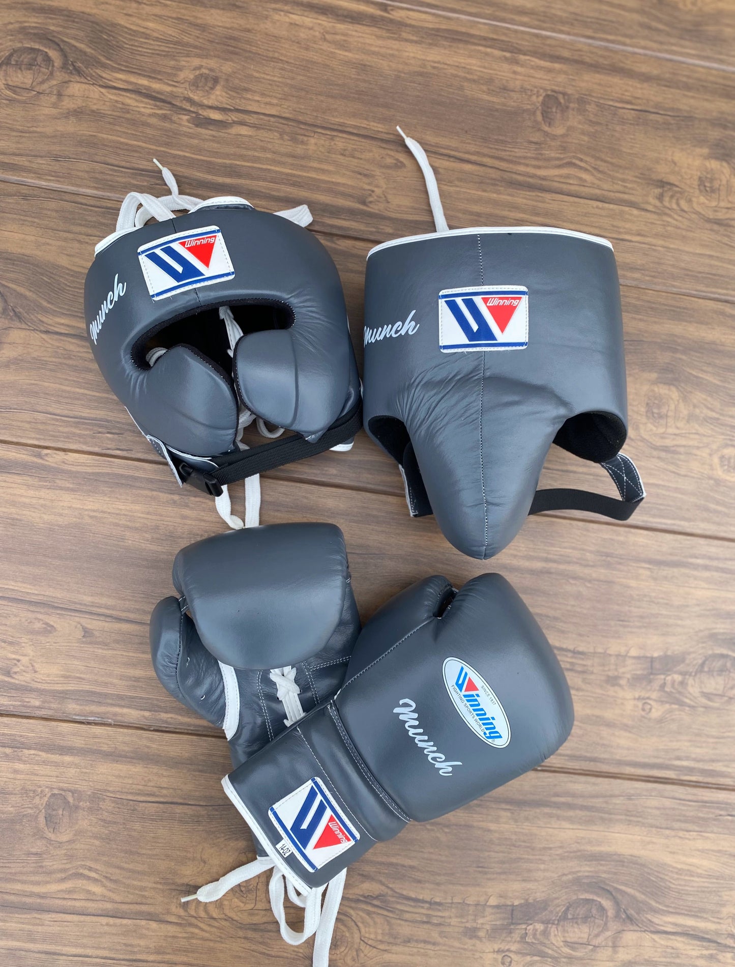 Winning Boxing Gloves Set Grey Protective Gear