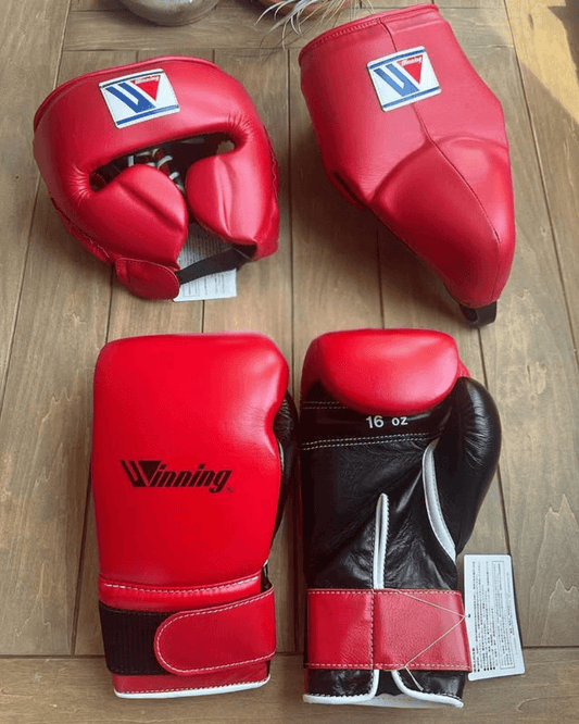 Winning Boxing Gloves Set Red/Black Boxing Training