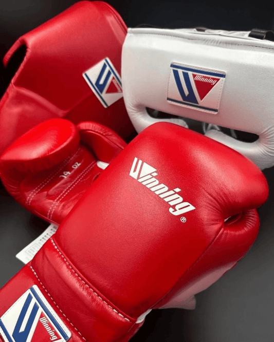 Winning Boxing Gloves Set Red/White Boxing Training
