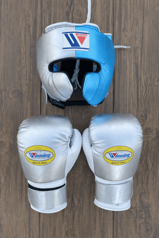 Winning Boxing Gloves Set Silver/Blue Velcro Gloves
