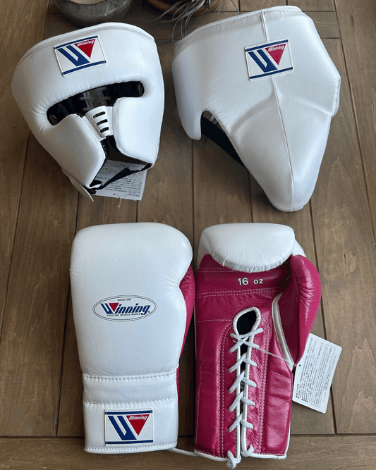 Winning Boxing Gloves Set White/Pink Complete Set