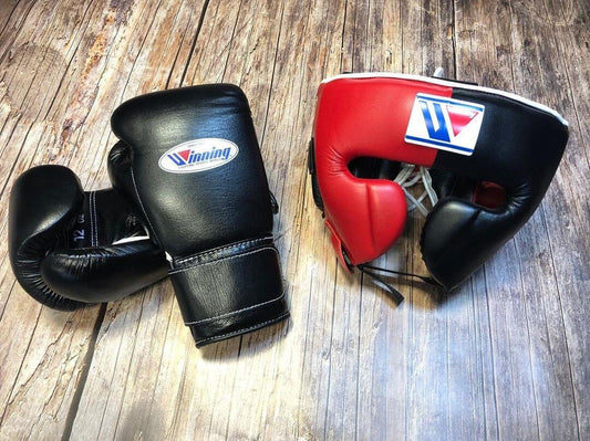 Winning Boxing Gloves Set Black/Red Boxing Gear