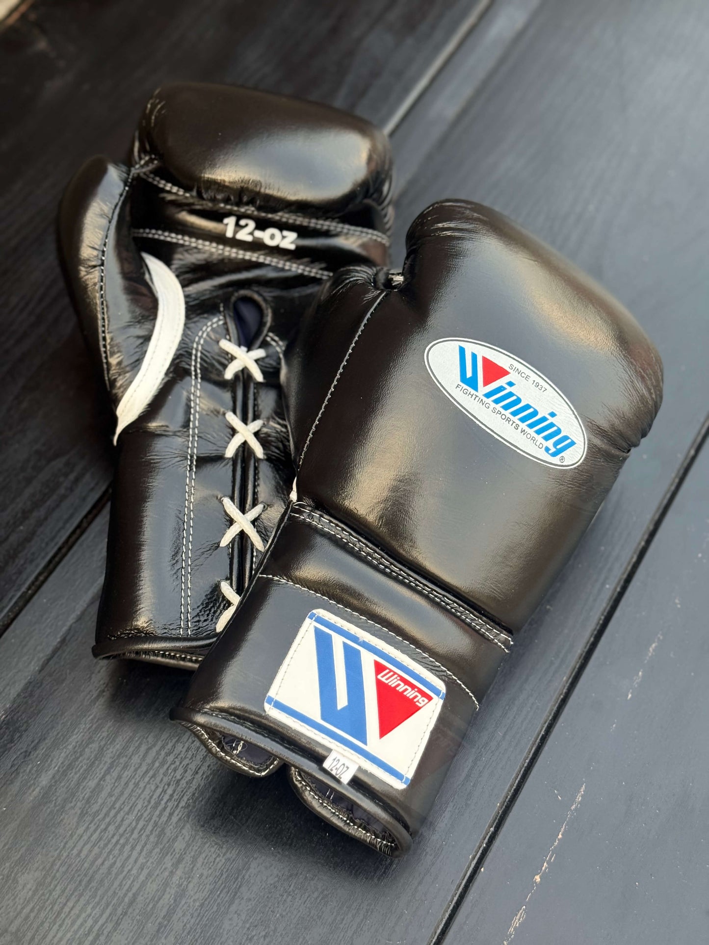 Winning Boxing Gloves Black Lace-Up