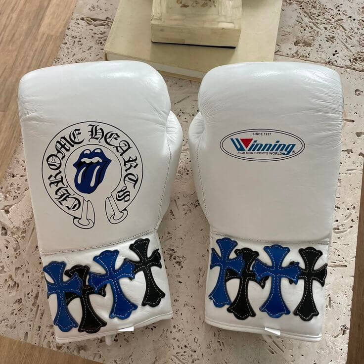 Winning Boxing Gloves White/Blue/Black Lace-Up 16oz
