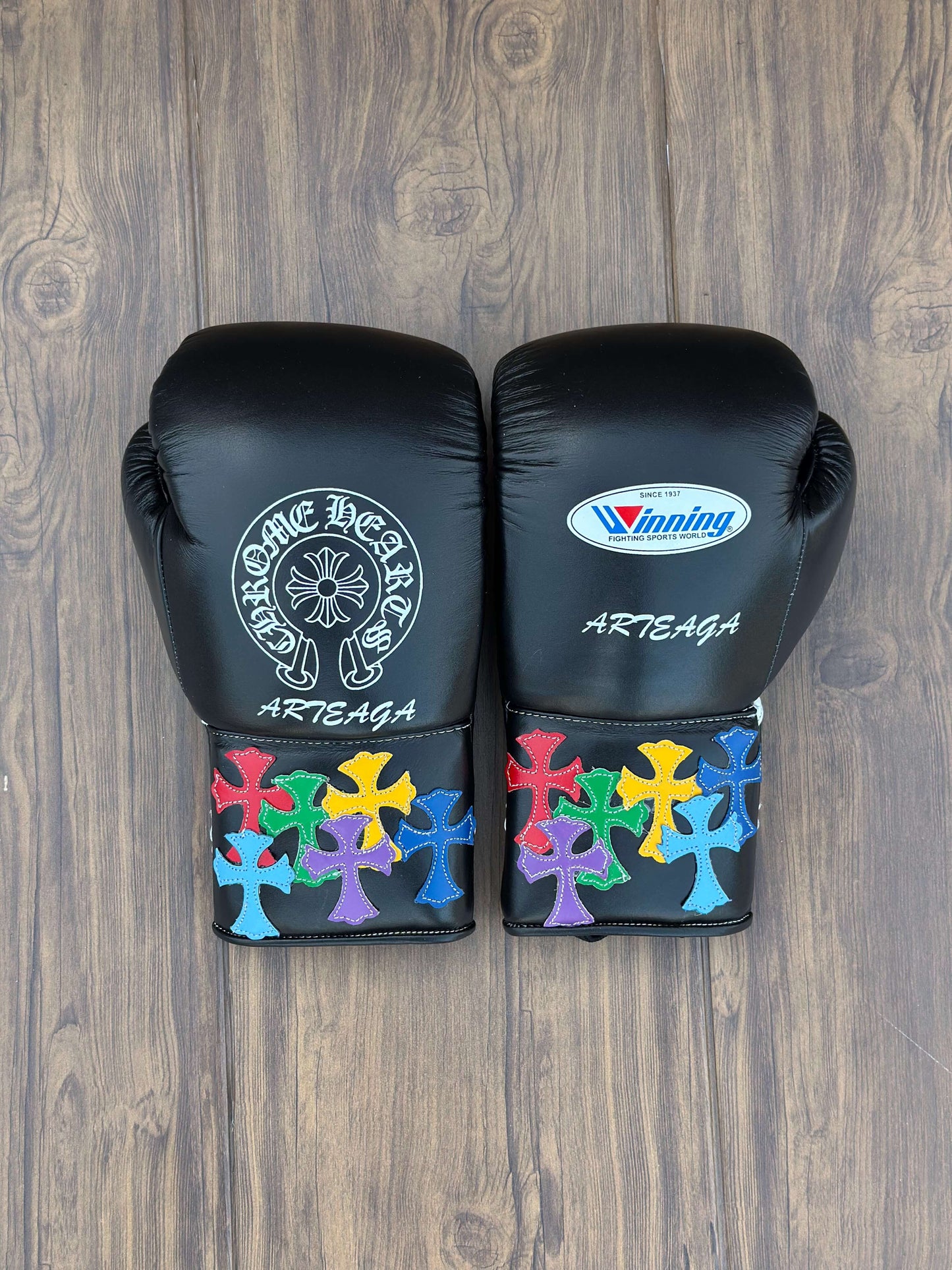 Winning Boxing Gloves Black Heavy Bag
