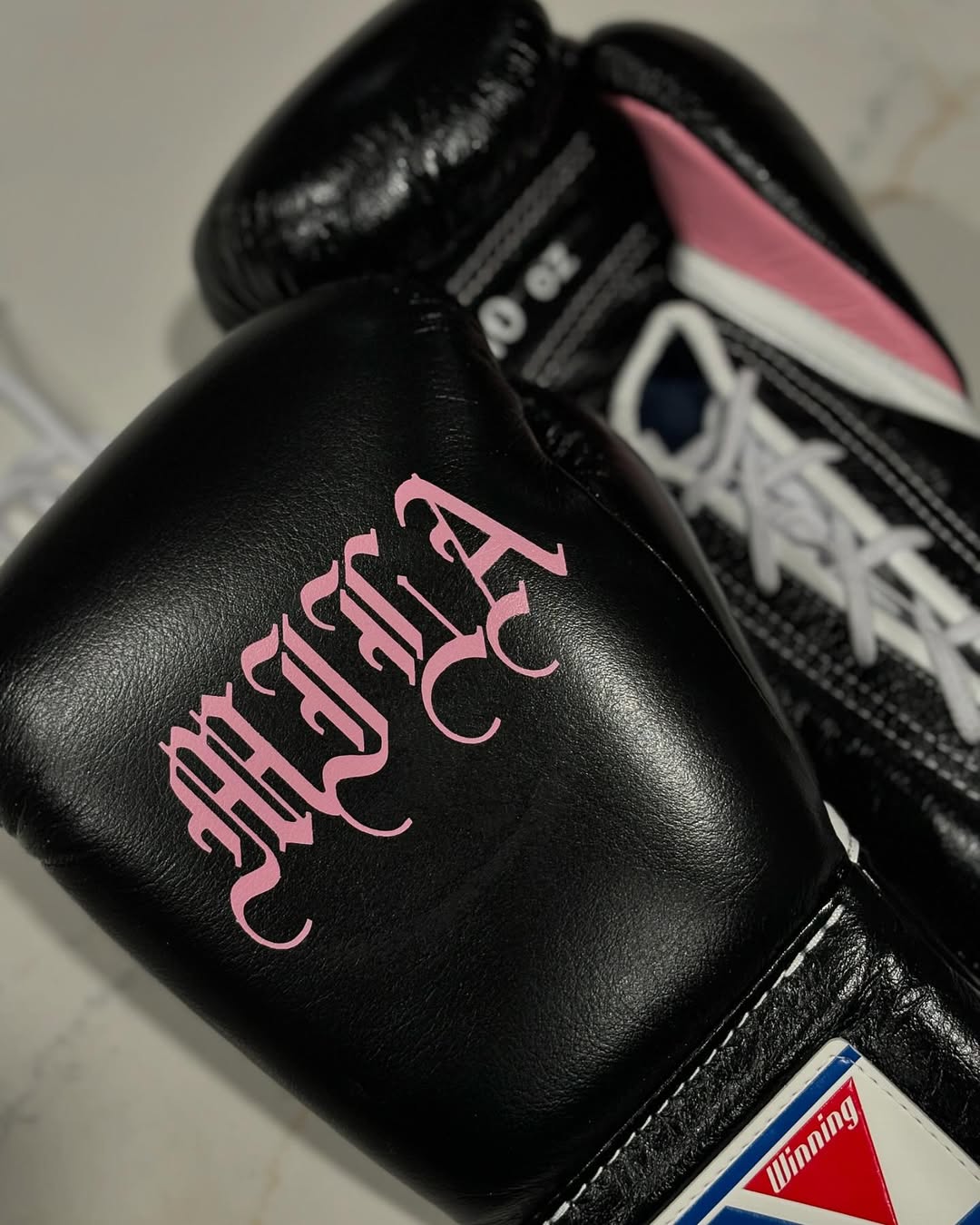 Winning Boxing Gloves Black/Pink Custom Fit