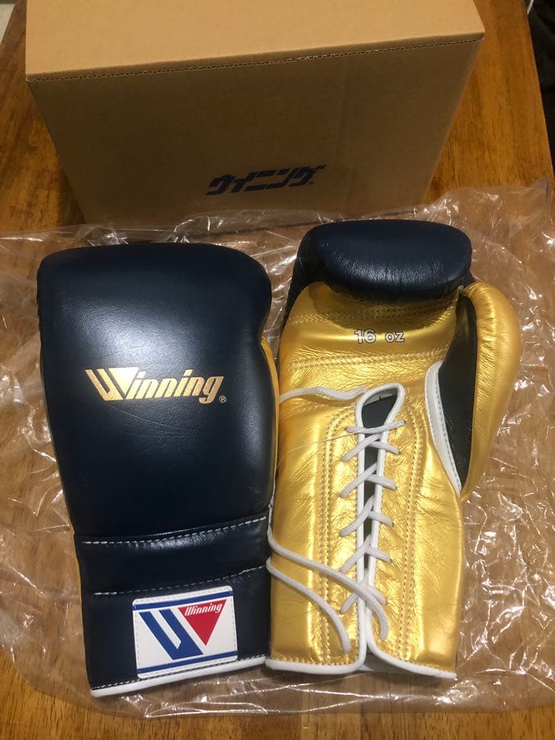 Winning Boxing Gloves Dark-Blue/Gold Lace-Up 16oz