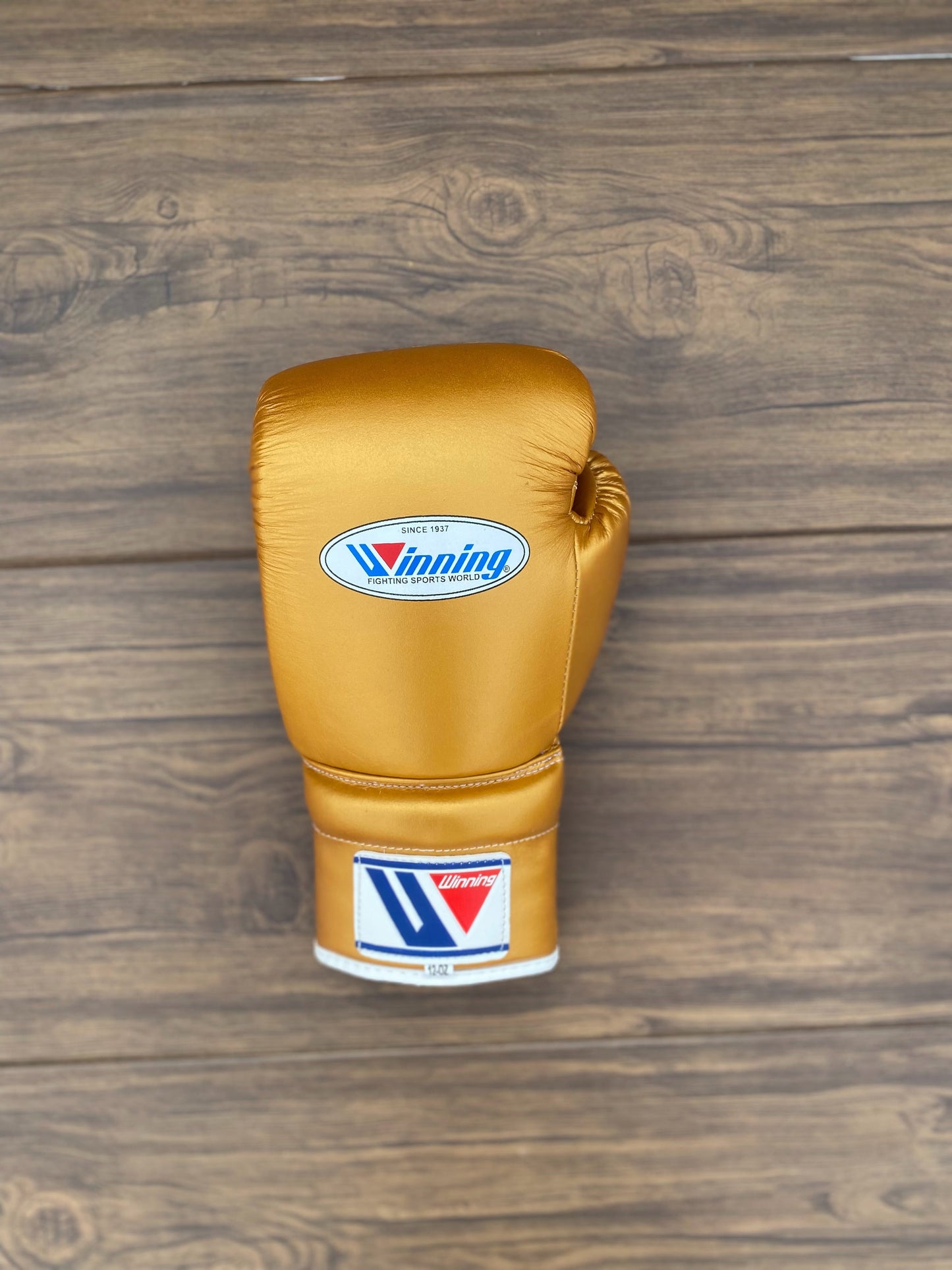 Winning Boxing Gloves Set Dark-Gold Lace-Up Gloves