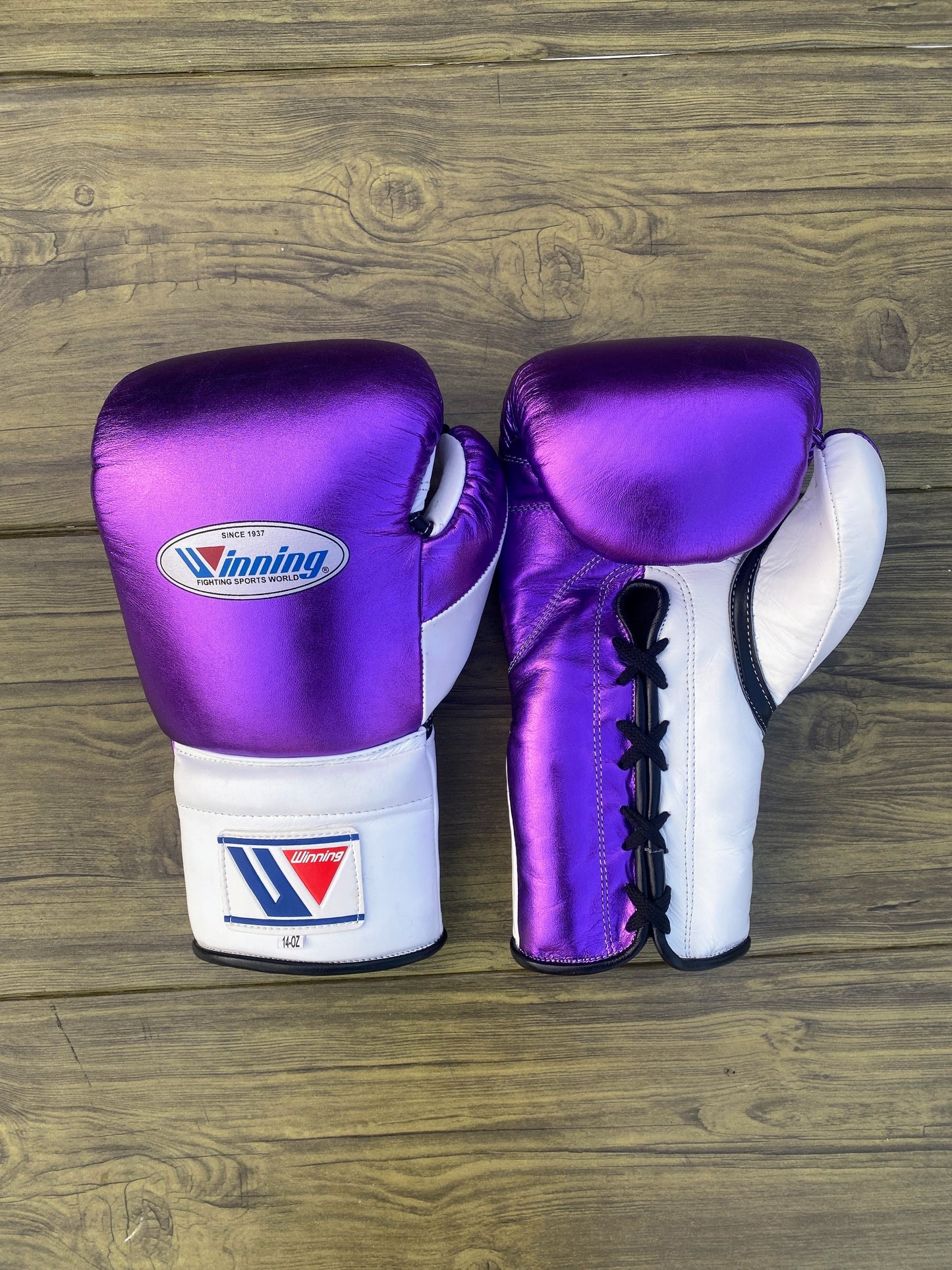 Winning Boxing Gloves Set White/Purple Protective Gear